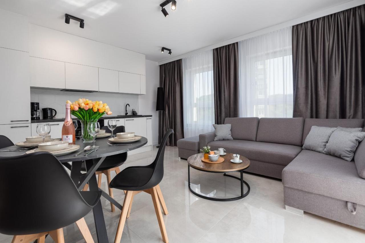 Sun Towers Lux Apartments By Renters Prestige 슈비노우이스쳬 외부 사진