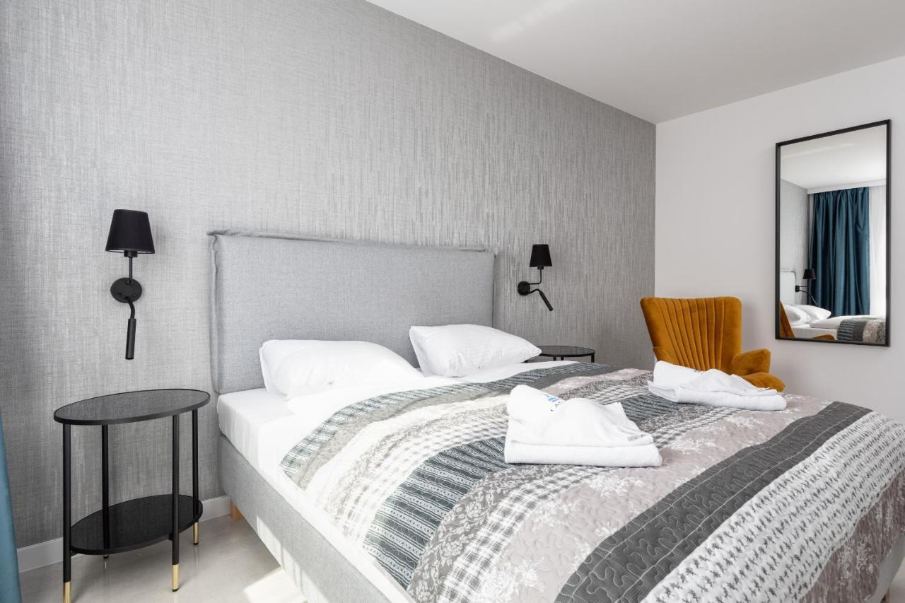 Sun Towers Lux Apartments By Renters Prestige 슈비노우이스쳬 외부 사진