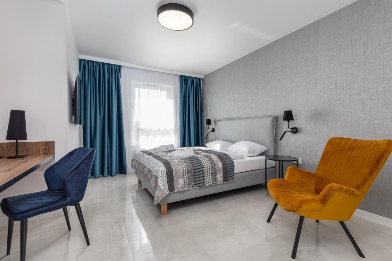 Sun Towers Lux Apartments By Renters Prestige 슈비노우이스쳬 외부 사진