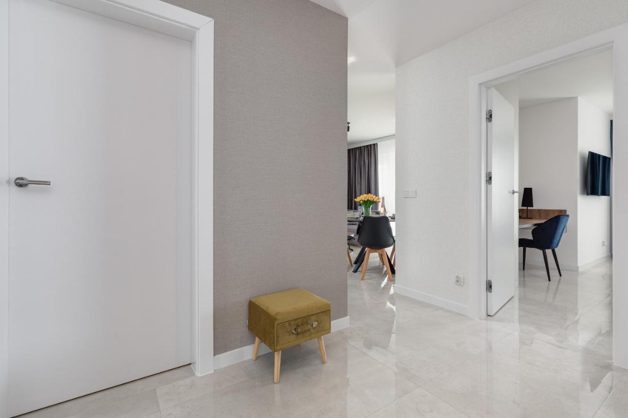 Sun Towers Lux Apartments By Renters Prestige 슈비노우이스쳬 외부 사진