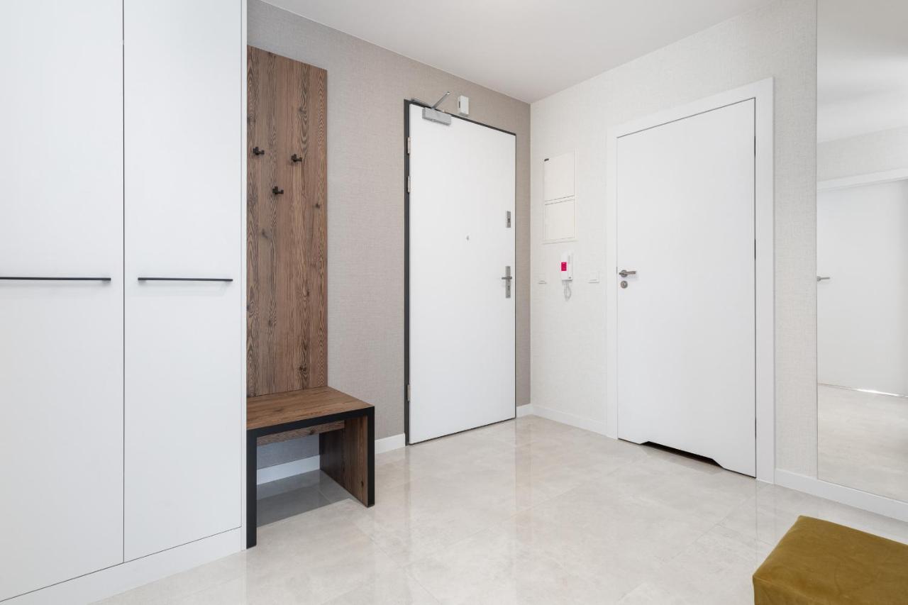 Sun Towers Lux Apartments By Renters Prestige 슈비노우이스쳬 외부 사진